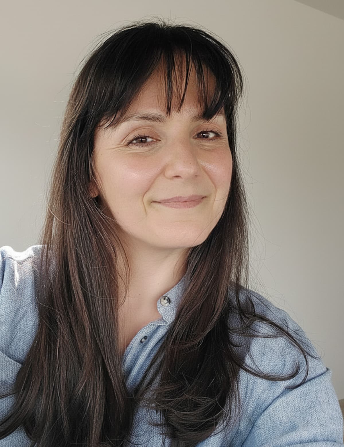 Retrato de Jerusa Villergas, psicóloga en Santiago de Compostela y Colegiada G-07420.